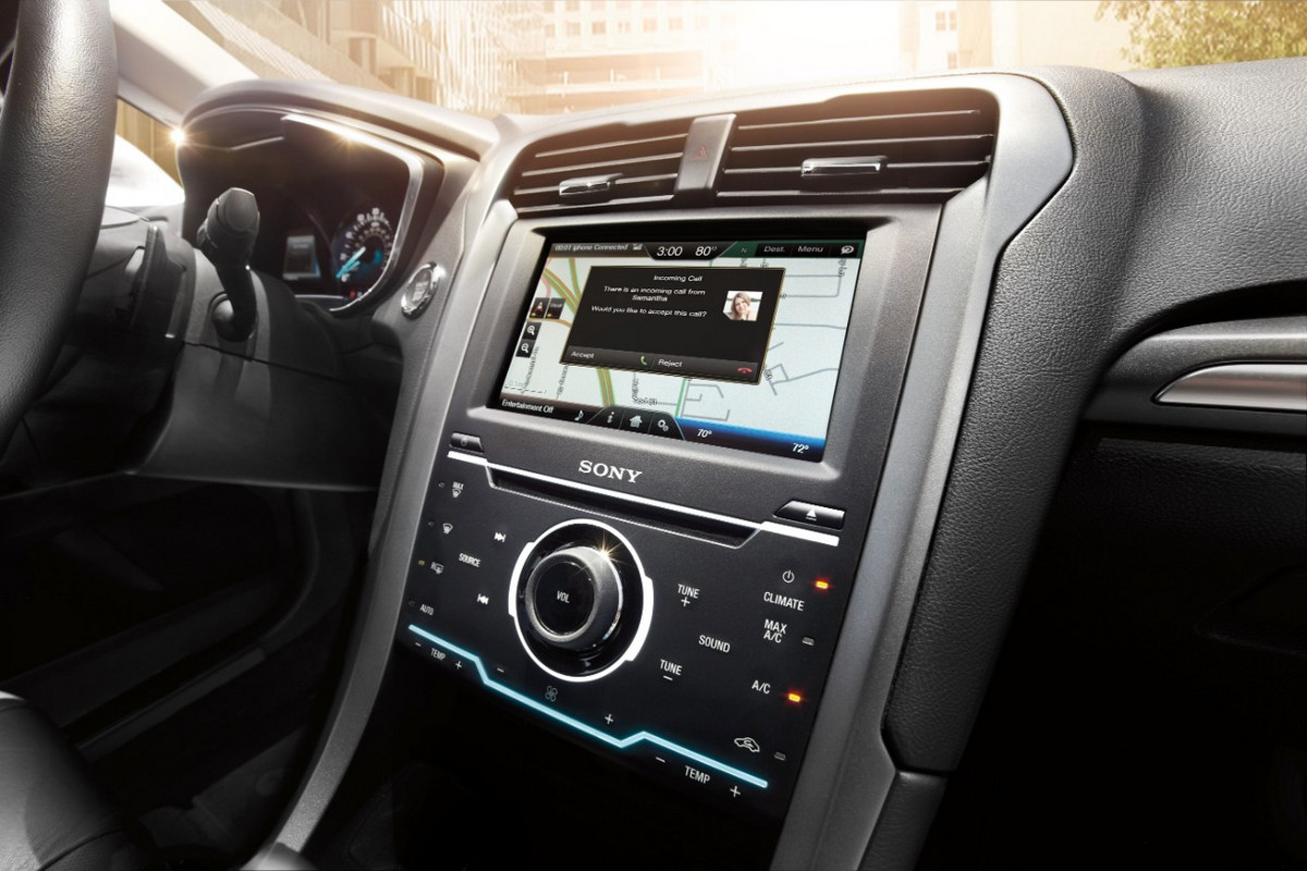 Ford offers Apple Siri® Eyes-Free to millions of vehicles globally through SYNC® software update © Ford Motor Company