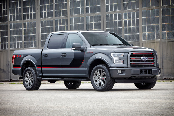 2016 Ford F-150 Lariat Appearance Package © Ford Motor Company
