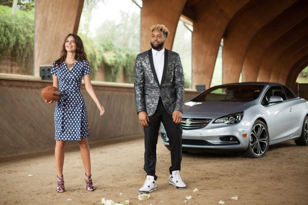 Odell Beckham, Jr, Emily Ratajkowski, and the new Cascada convertible on the set of Buick’s first Super Bowl commercial © General Motors
