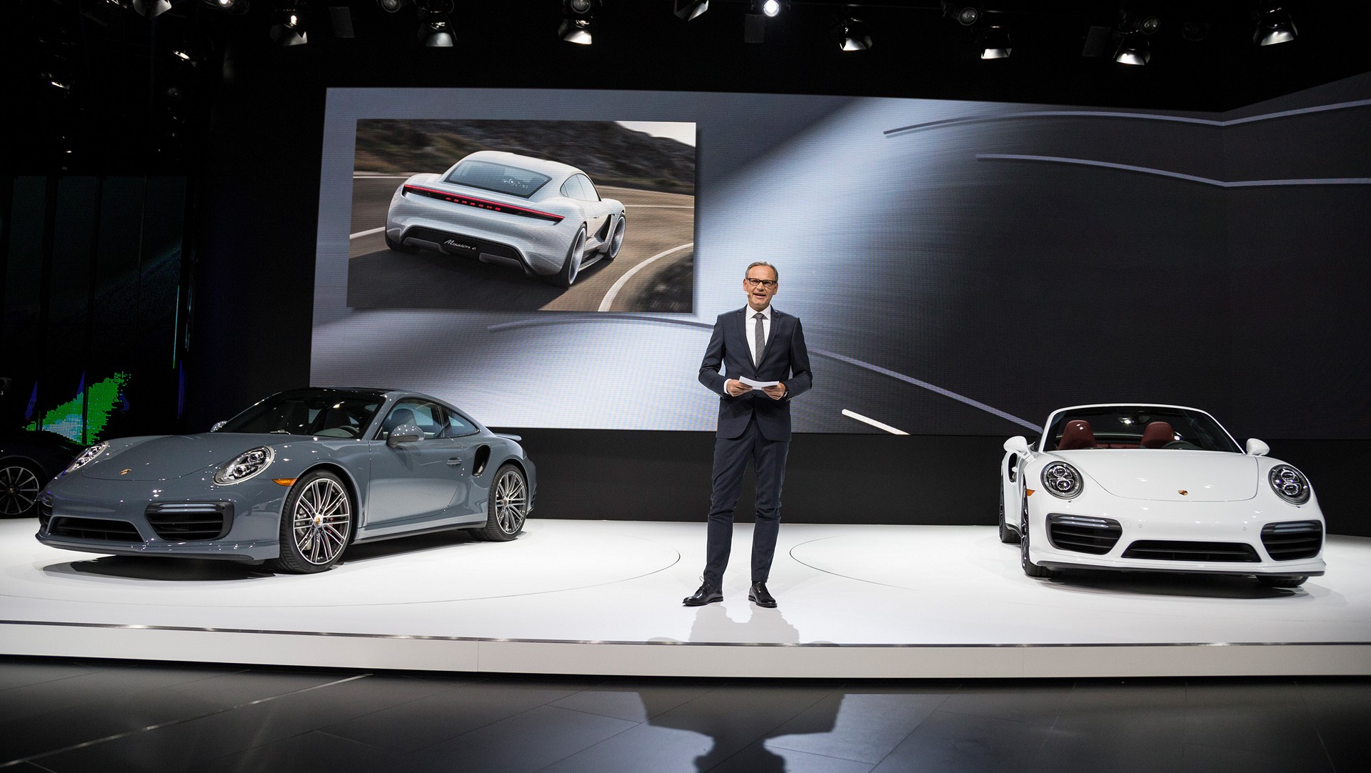 Oliver Blume, CEO, 911 Turbo and 911 Turbo S, North American International Auto Show, Detroit © Dr. Ing. h.c. F. Porsche AG