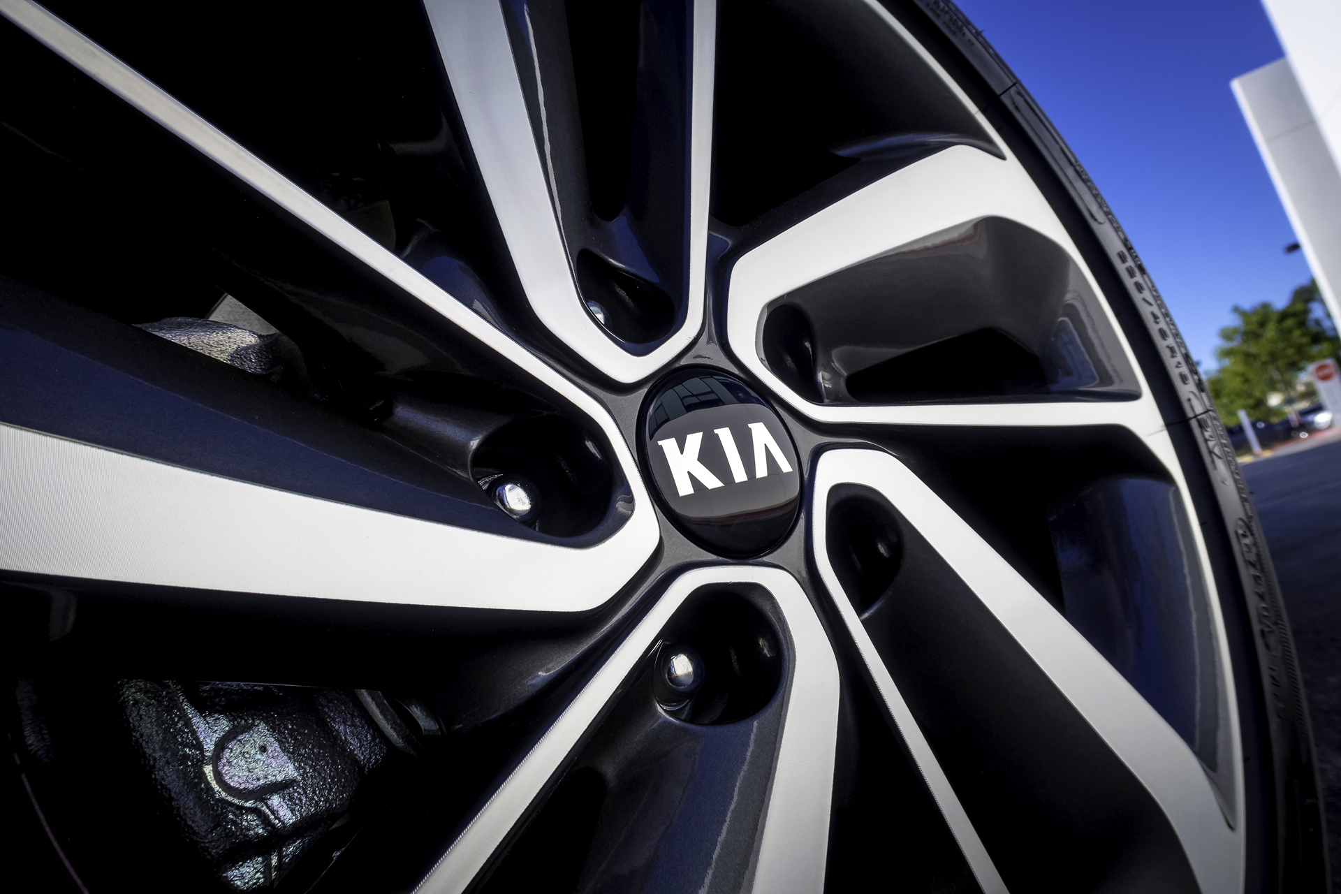 2017 Kia Niro Hybrid © Kia Motors