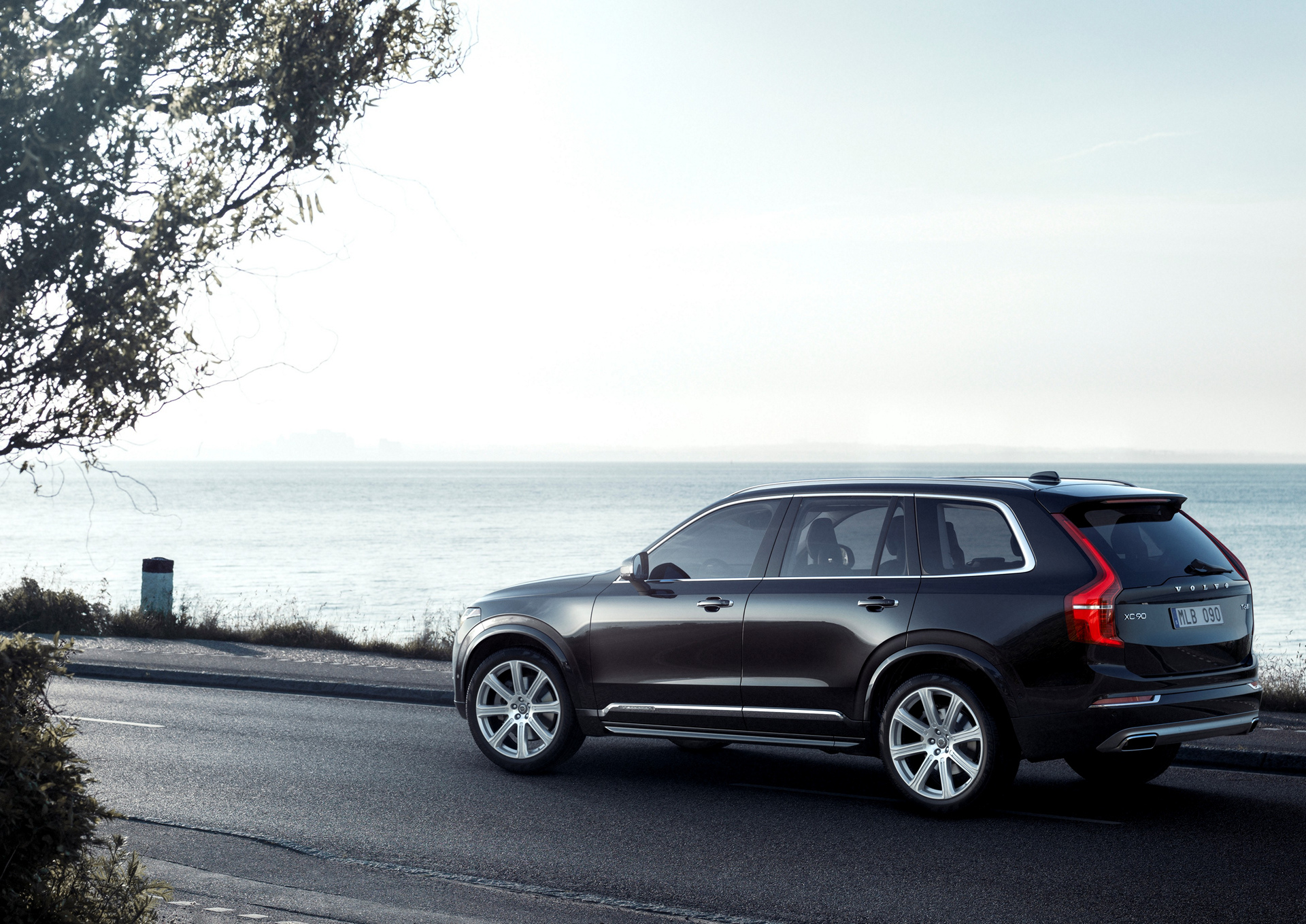  Volvo XC90 © Zhejiang Geely Holding Group Co., Ltd