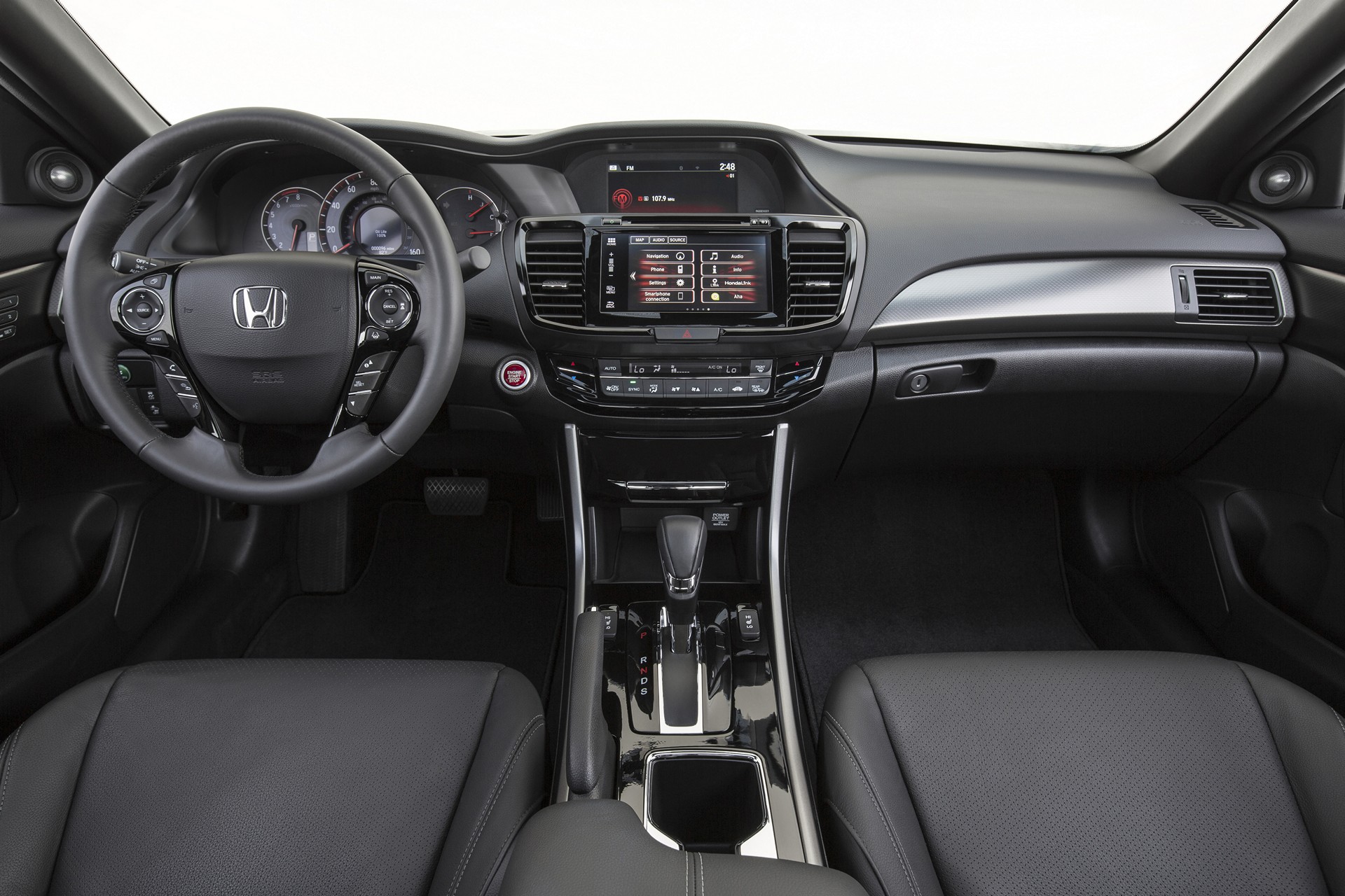 2016 Honda Accord Coupe © Honda Motor Co., Ltd.