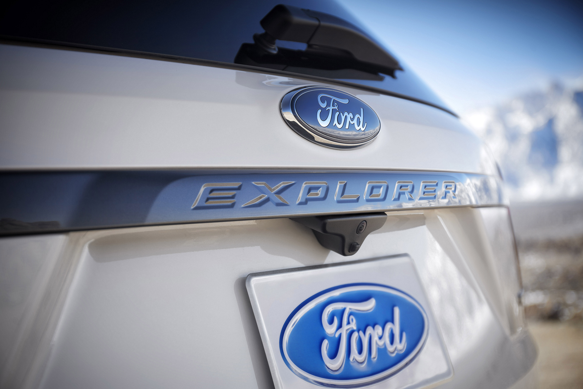 2017 Ford Explorer XLT Sport © Ford Motor Company
