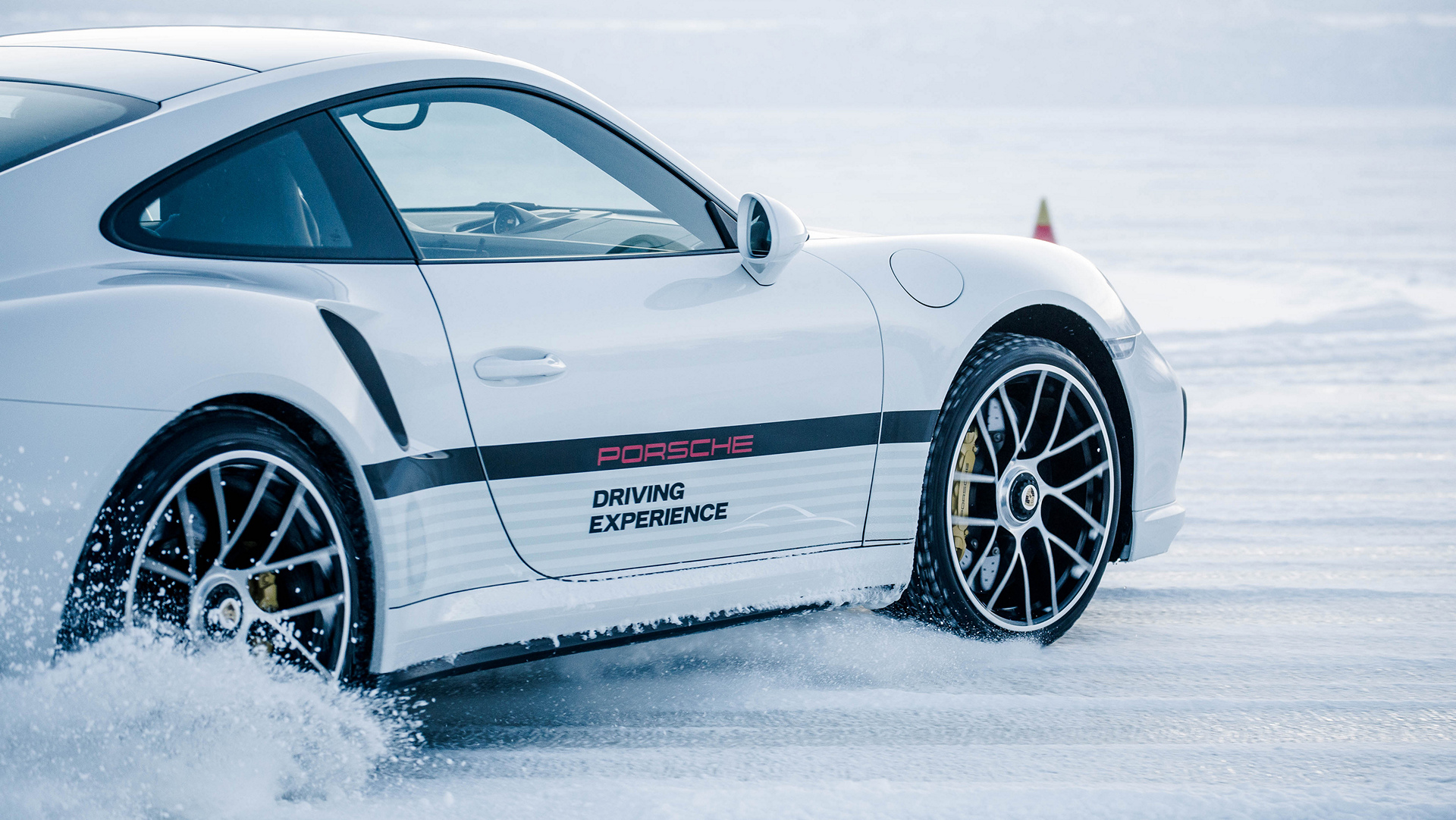 911 Turbo S, Porsche Driving Experience Winter, Levi, Finland © Dr. Ing. h.c. F. Porsche AG 