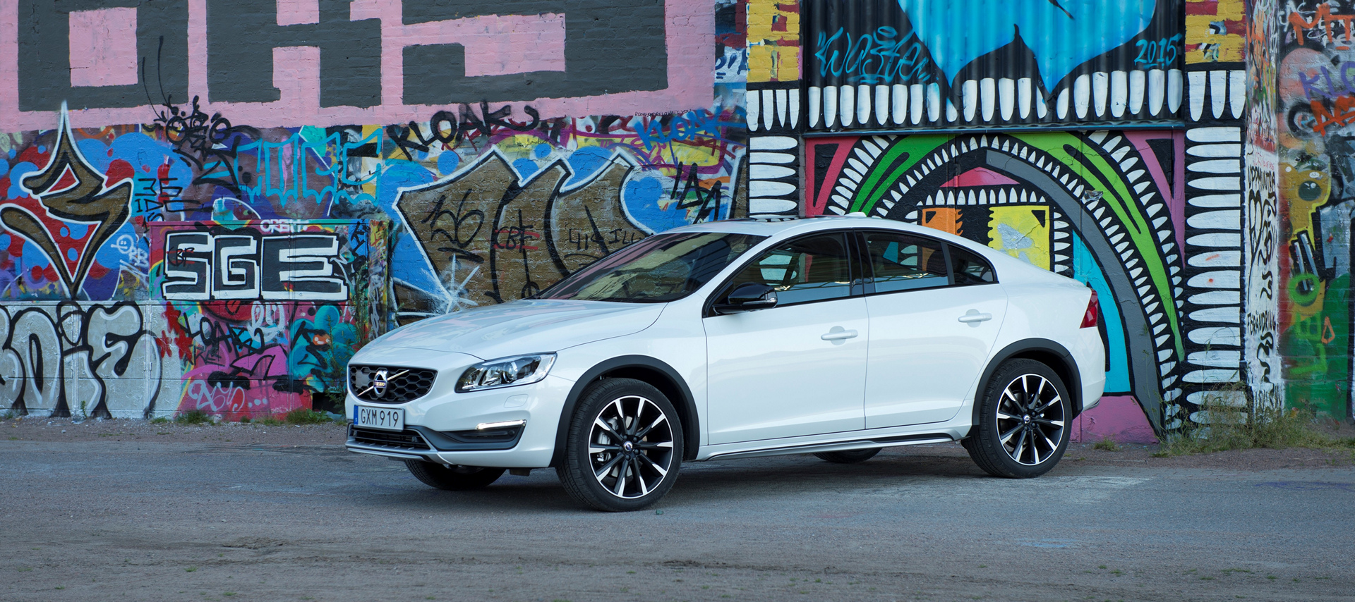 2016 Volvo S60 Cross Country © Zhejiang Geely Holding Group Co., Ltd