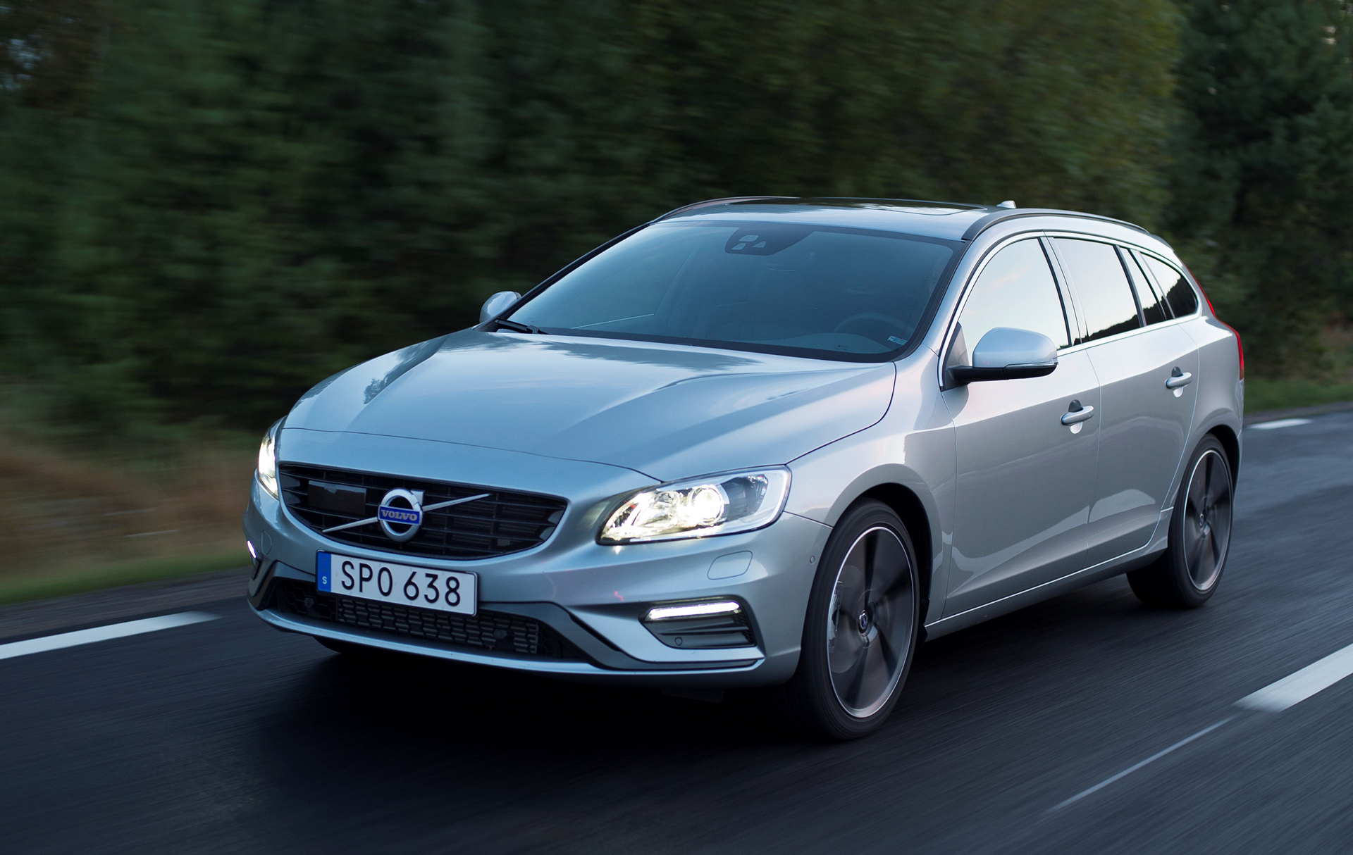 2016 Volvo V60 © Zhejiang Geely Holding Group Co., Ltd