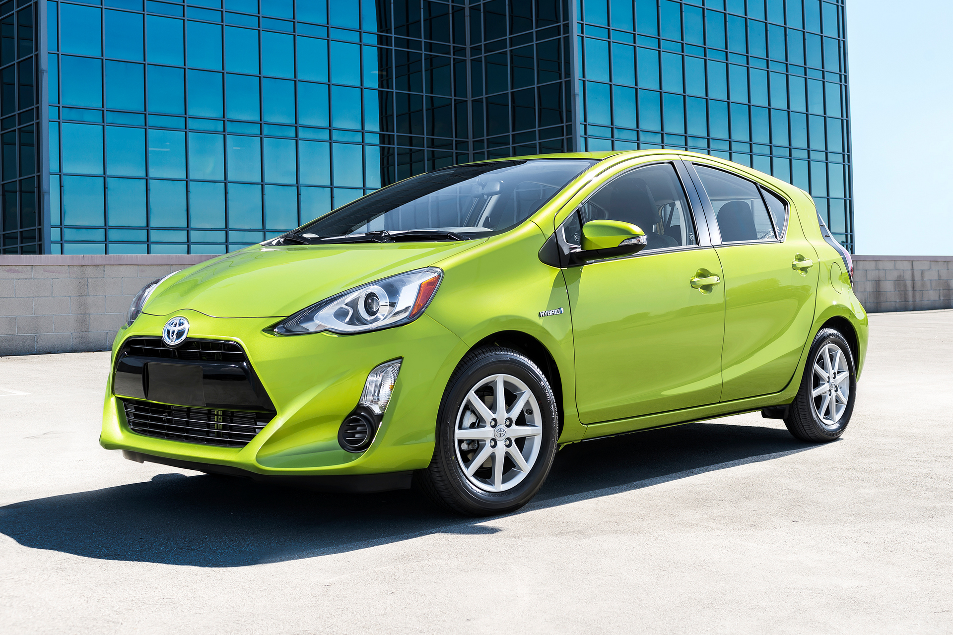 difference between prius and prius c