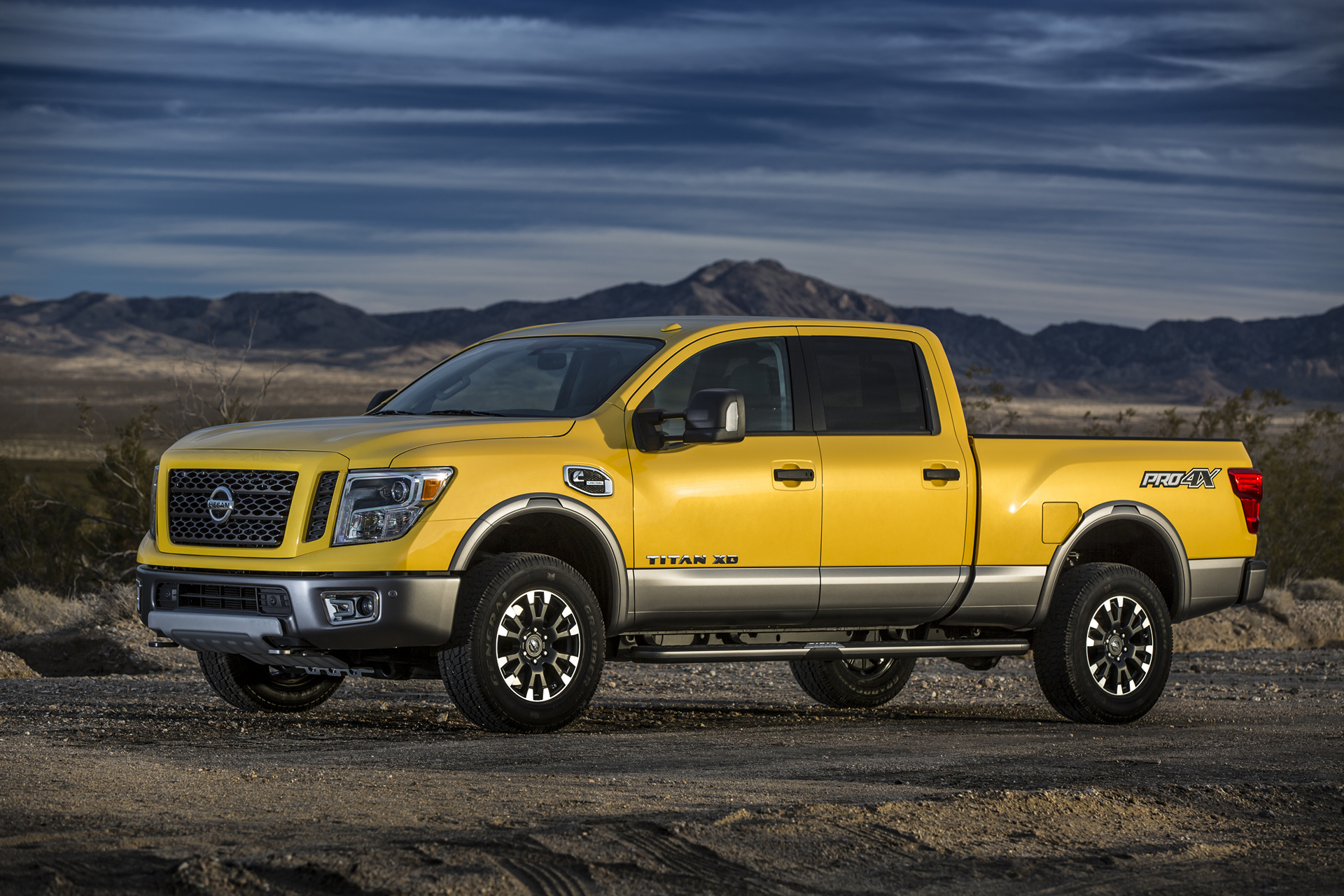 2016 Nissan TITAN XD © Nissan Motor Co., Ltd. - Carrrs Auto Portal