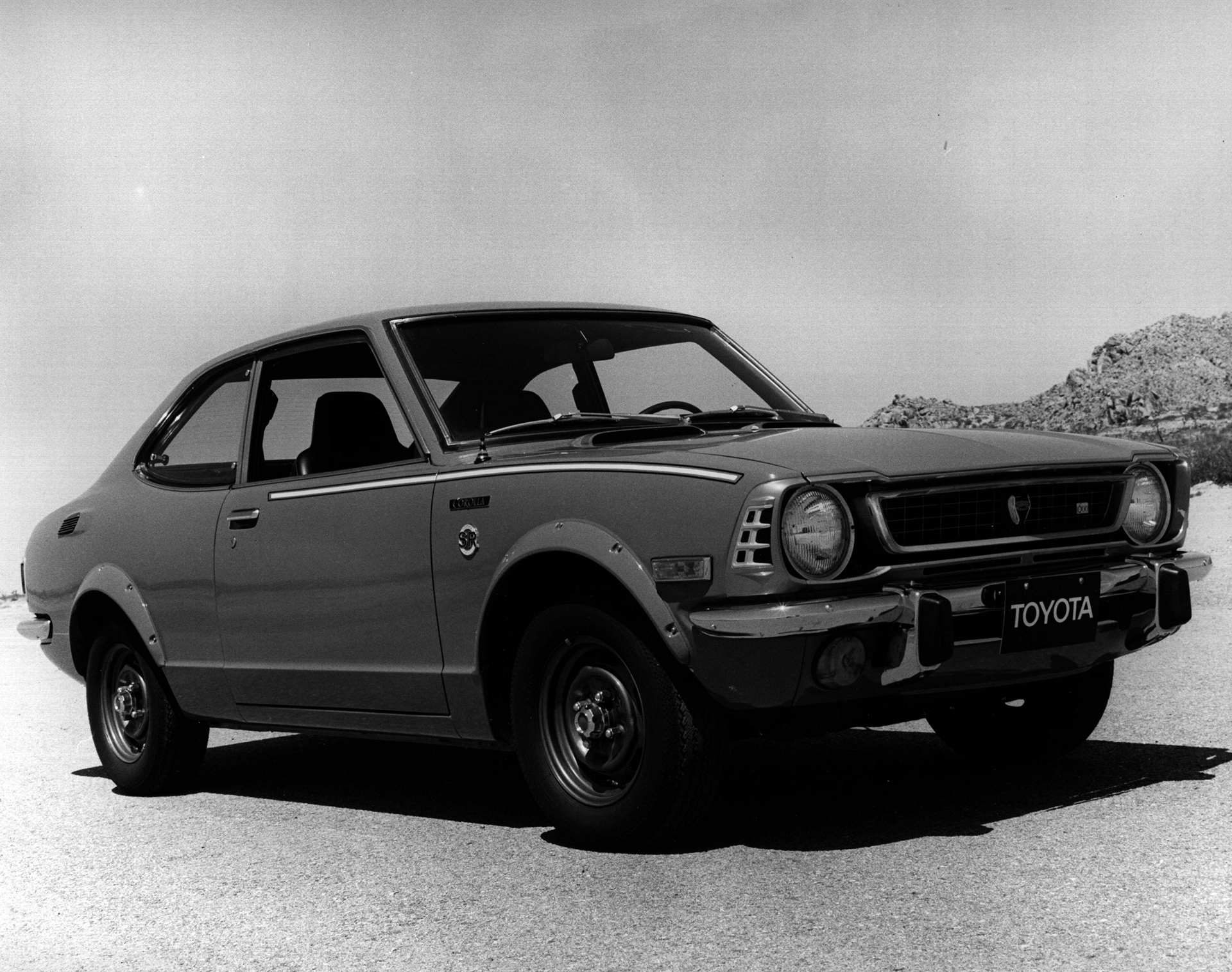 2nd Generation (1971 - 1974) Toyota Corolla SR © Toyota Motor Corporation