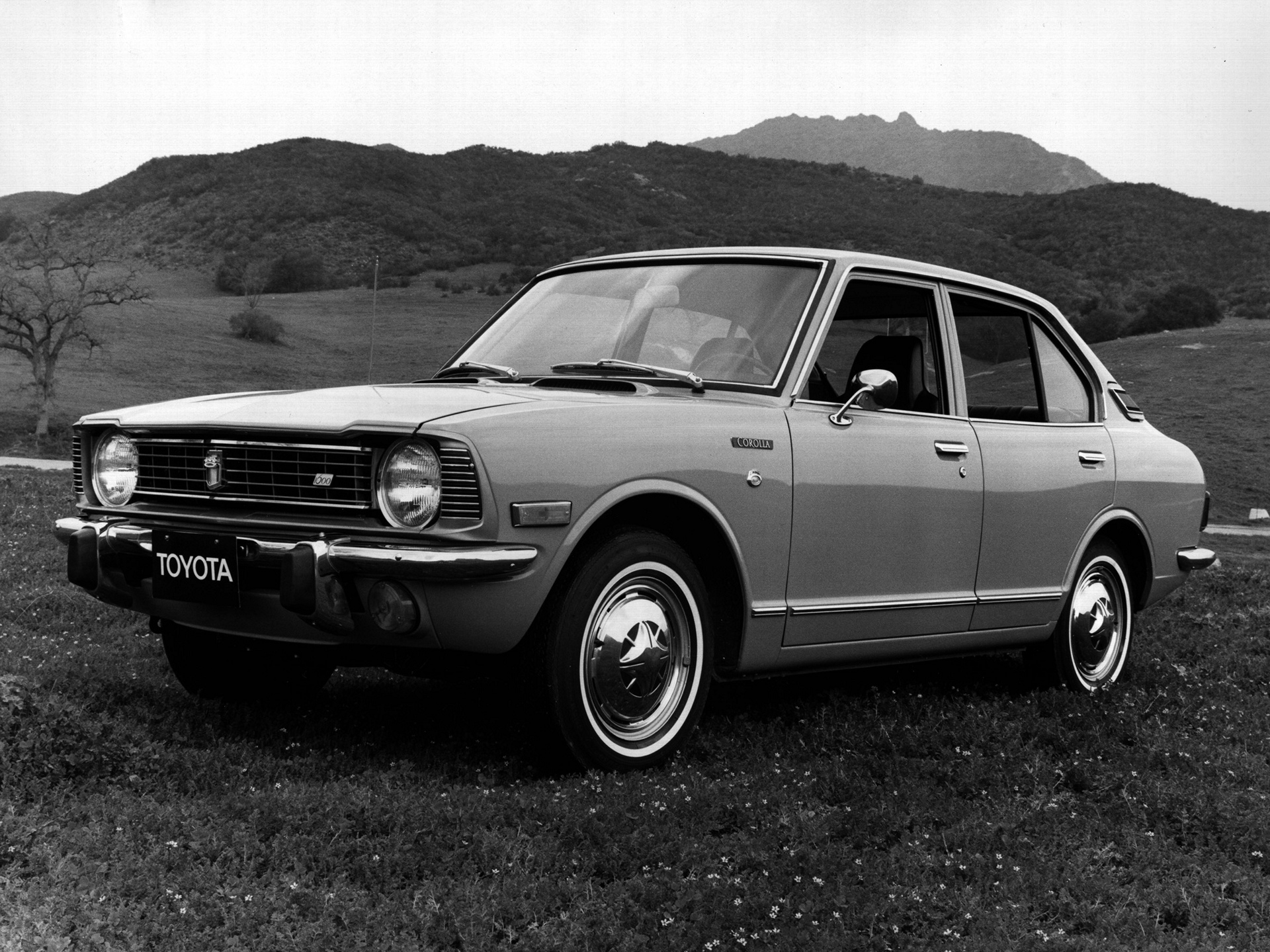 2nd Generation (1971 - 1974) Toyota Corolla Sedan © Toyota Motor Corporation