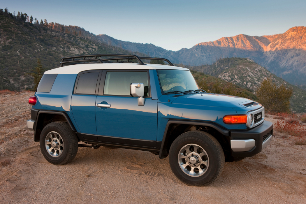 Toyota fj cruiser фото