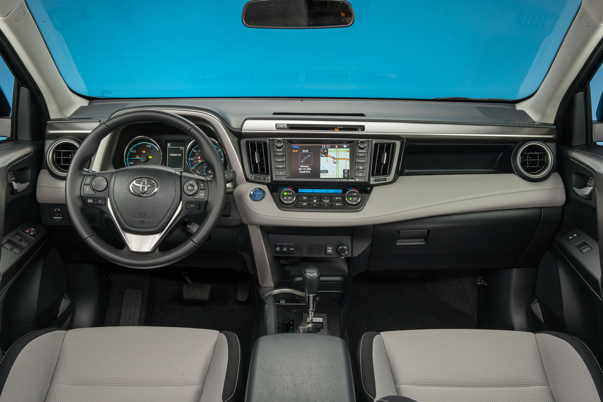 2016 Toyota RAV4 Hybrid XLE © Toyota Motor Corporation