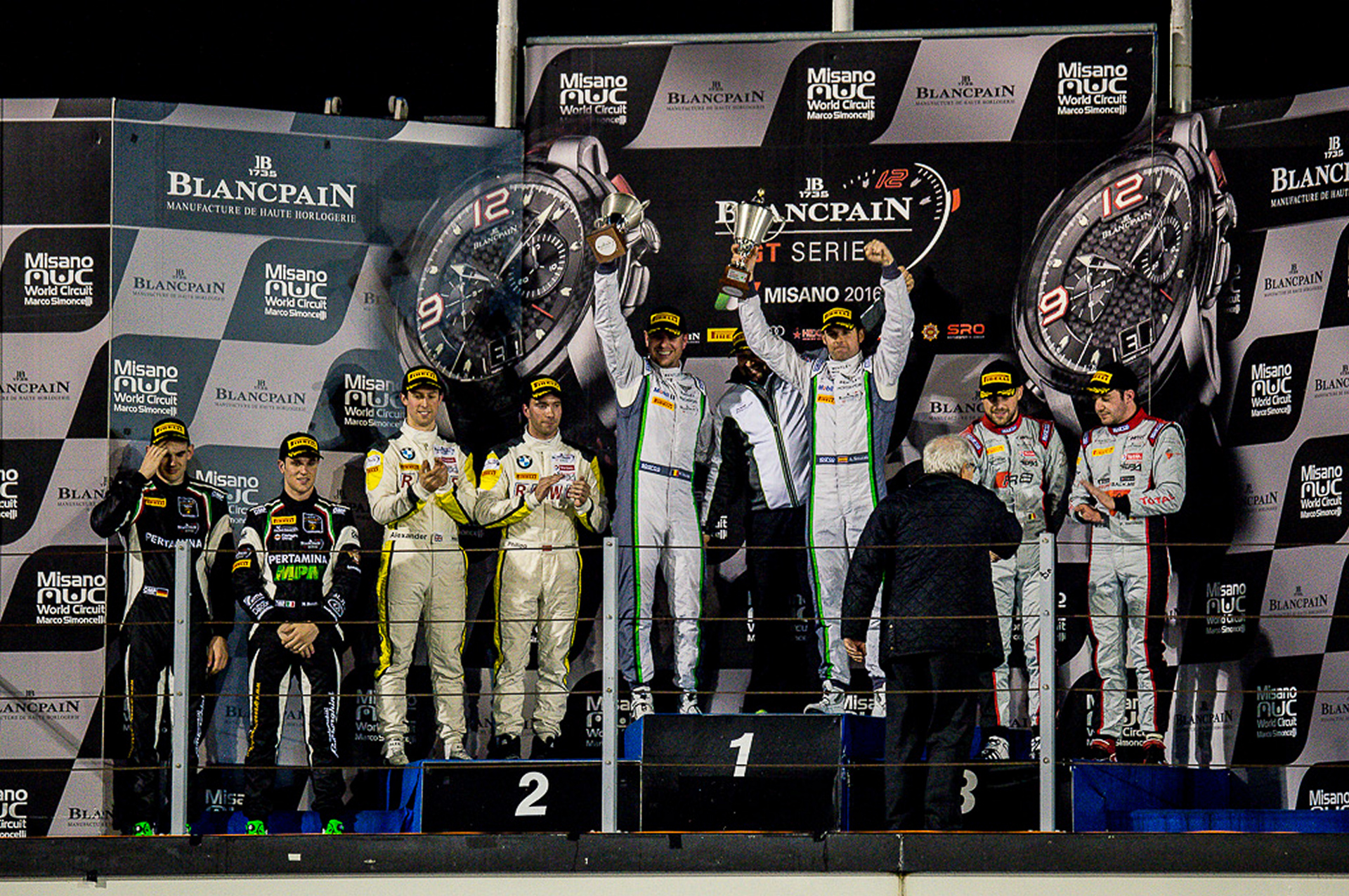 The qualifying race podium © Volkswagen AG