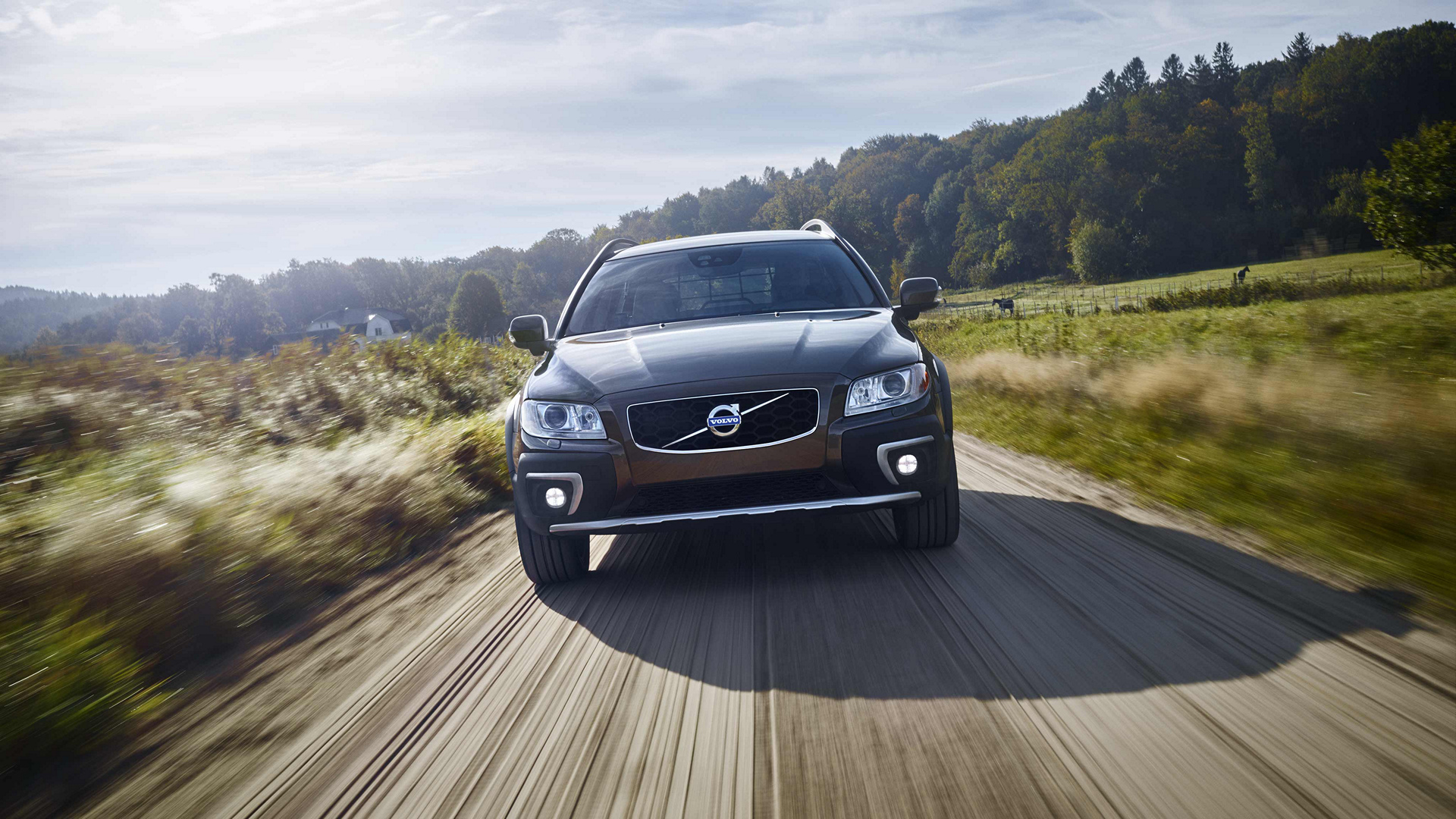2016 Volvo XC70 © Zhejiang Geely Holding Group Co., Ltd