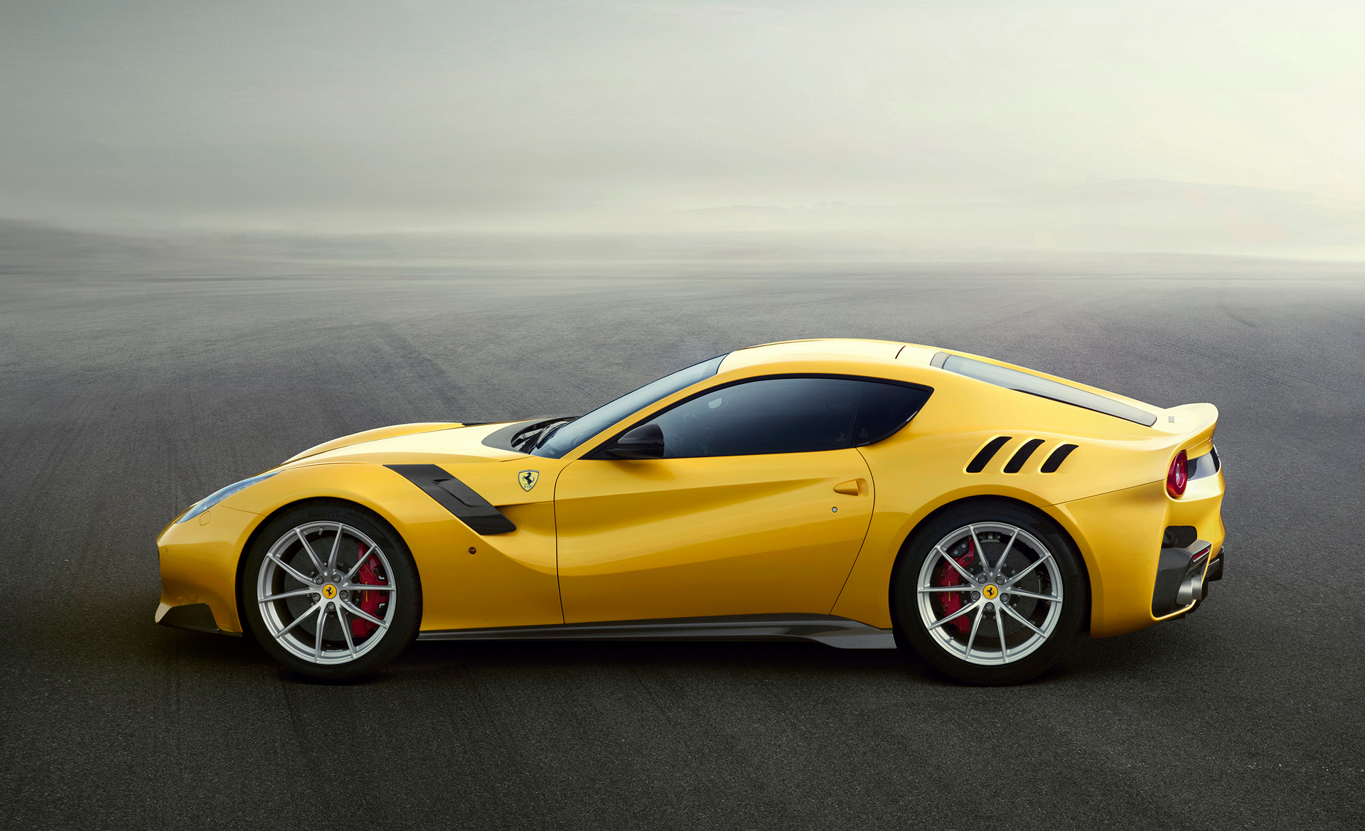 2016 Ferrari F12tdf © Fiat Chrysler Automobiles N.V.