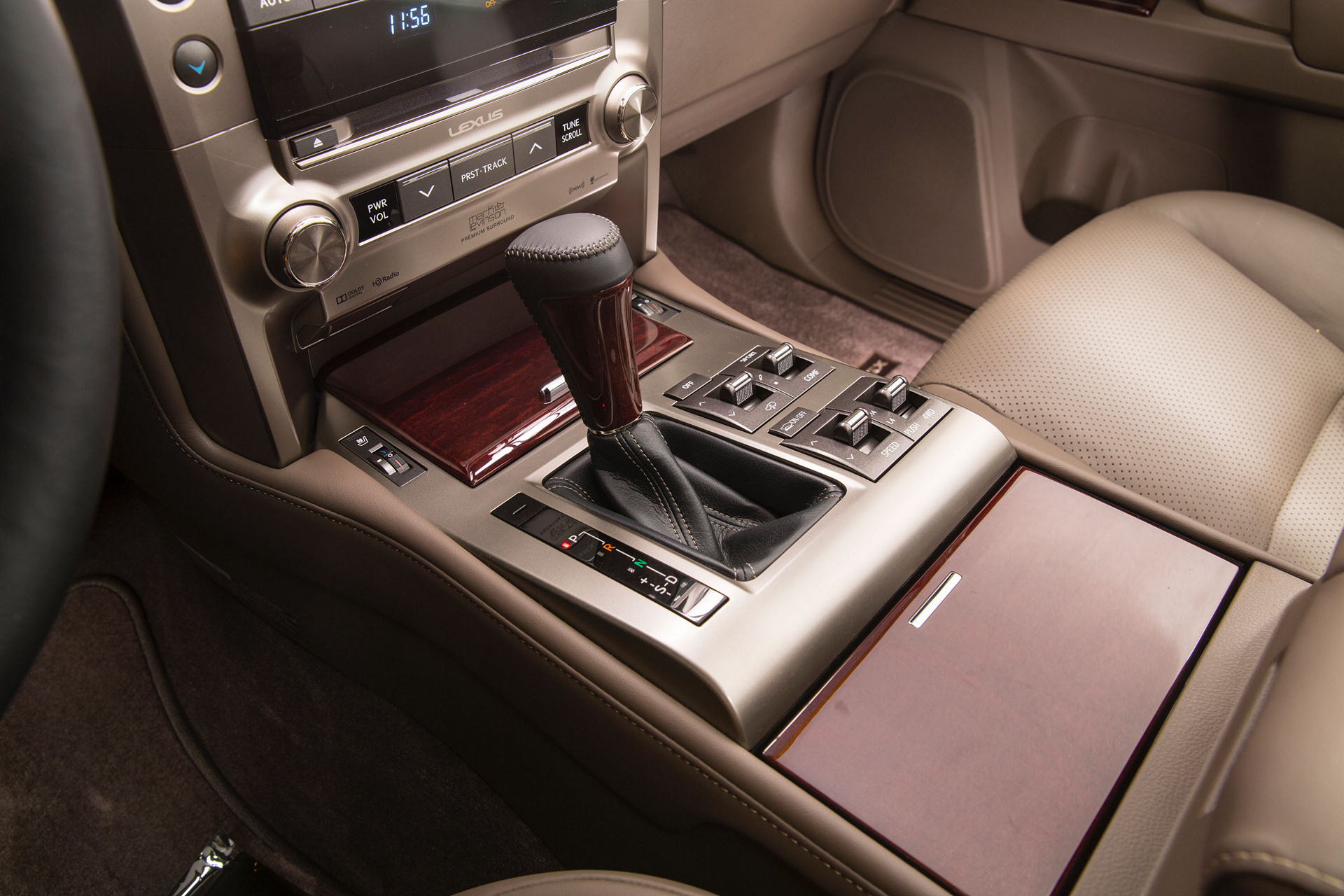 2016 Lexus GX 460 © Toyota Motor Corporation