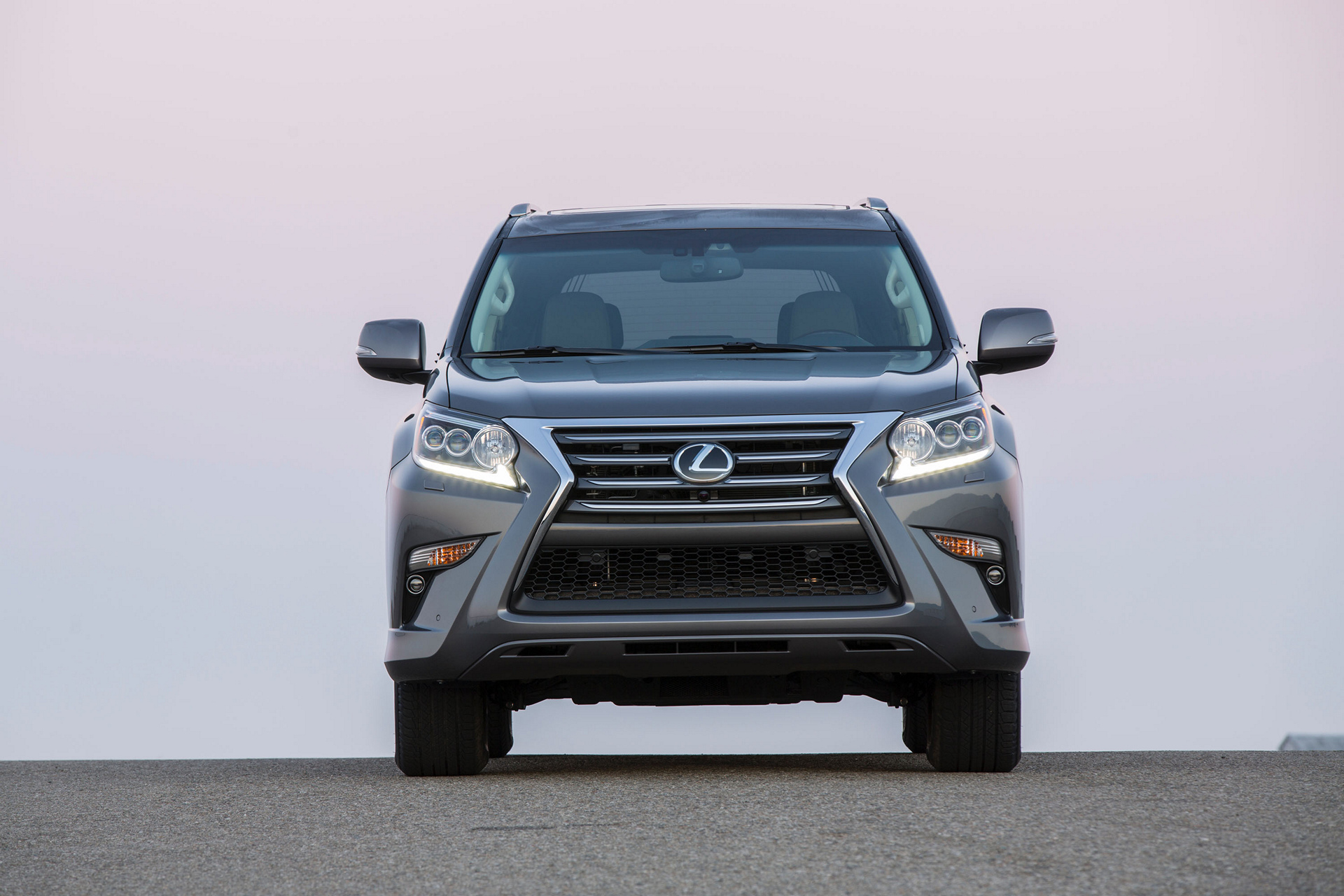 2016 Lexus GX 460 © Toyota Motor Corporation