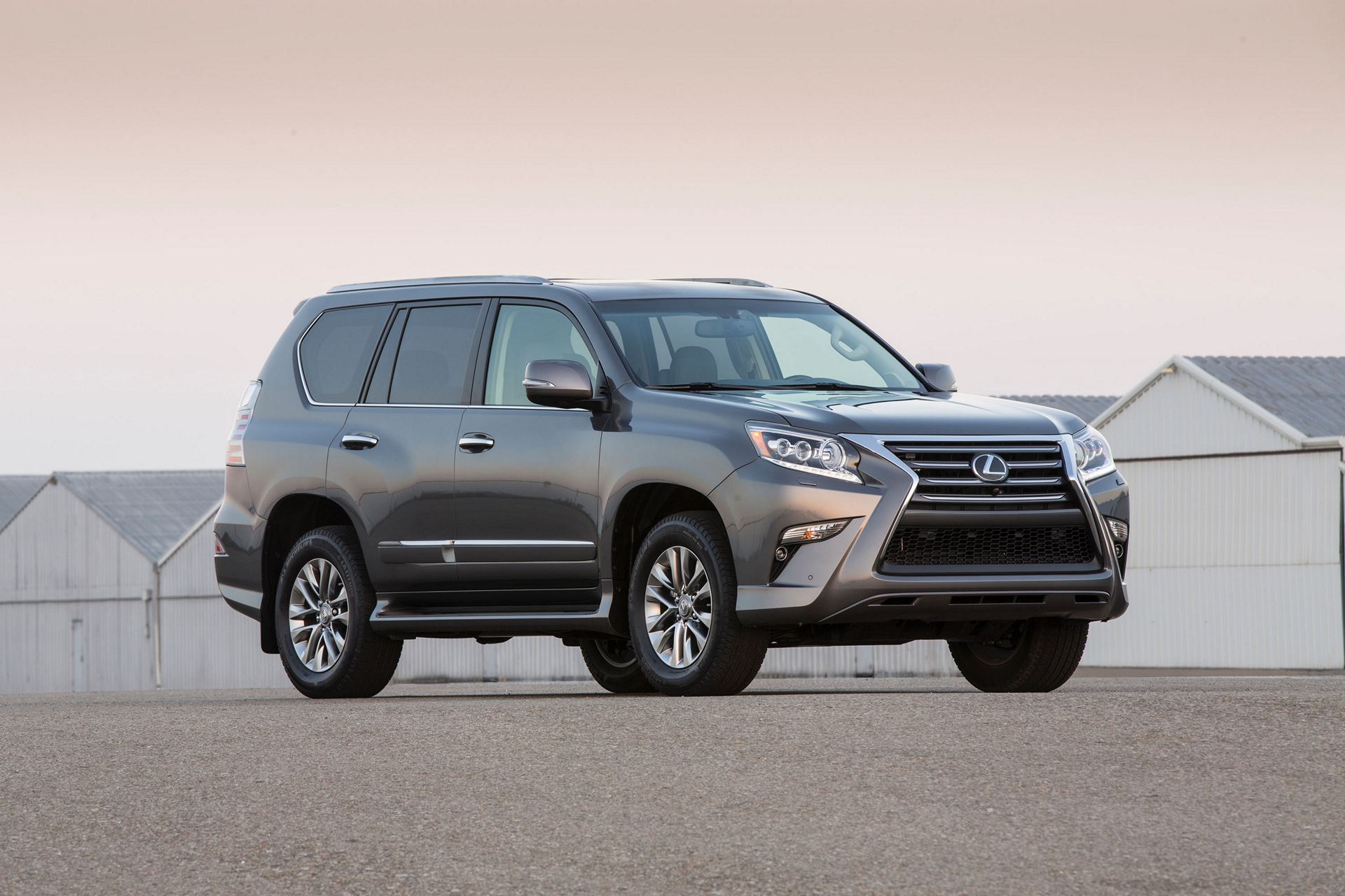 2016 Lexus GX 460 © Toyota Motor Corporation