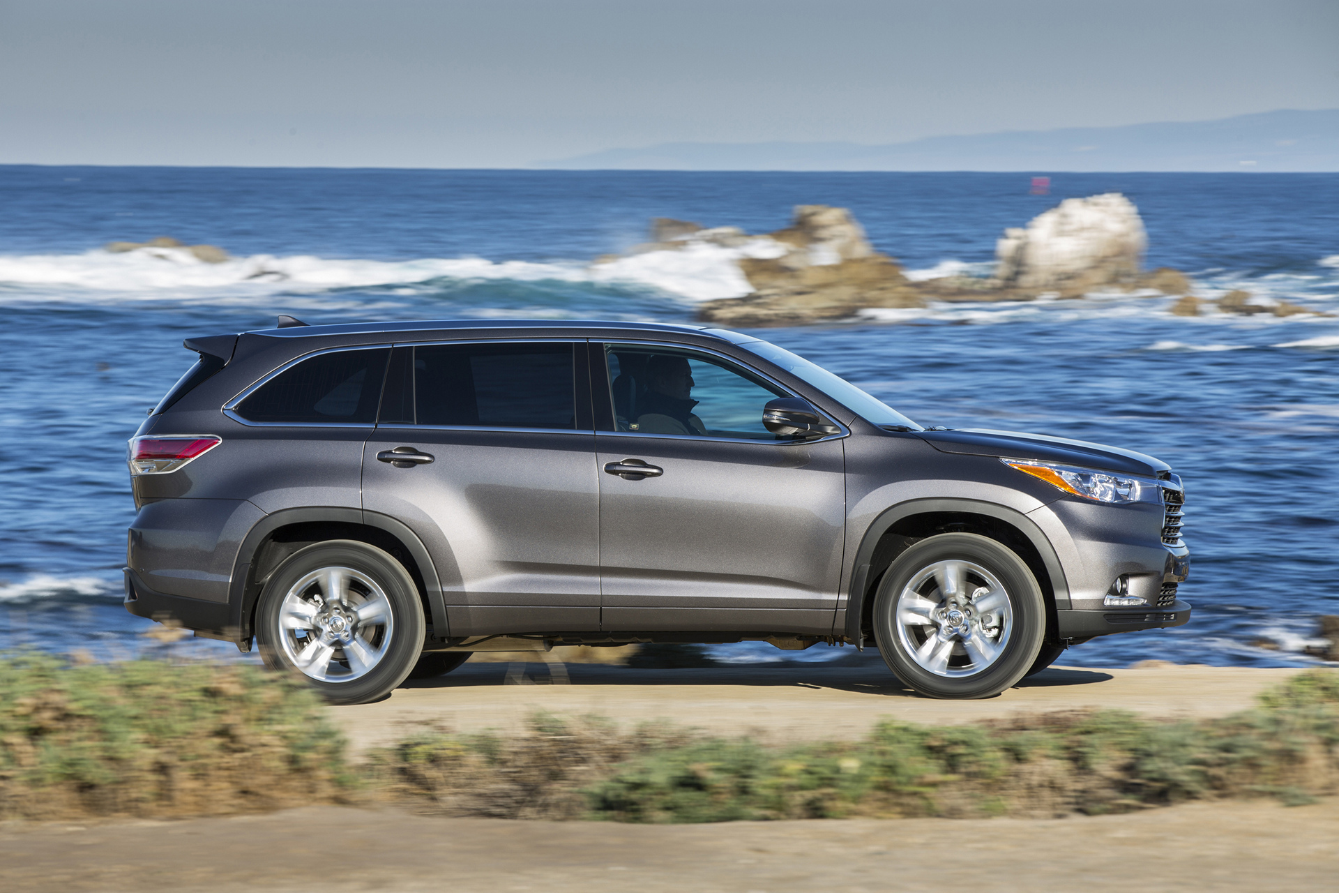 best midsize suv with 3rd row seating