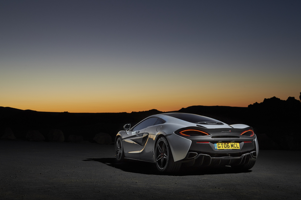 The New McLaren Brings Supercar Performance to the Luxury Sports Car ...