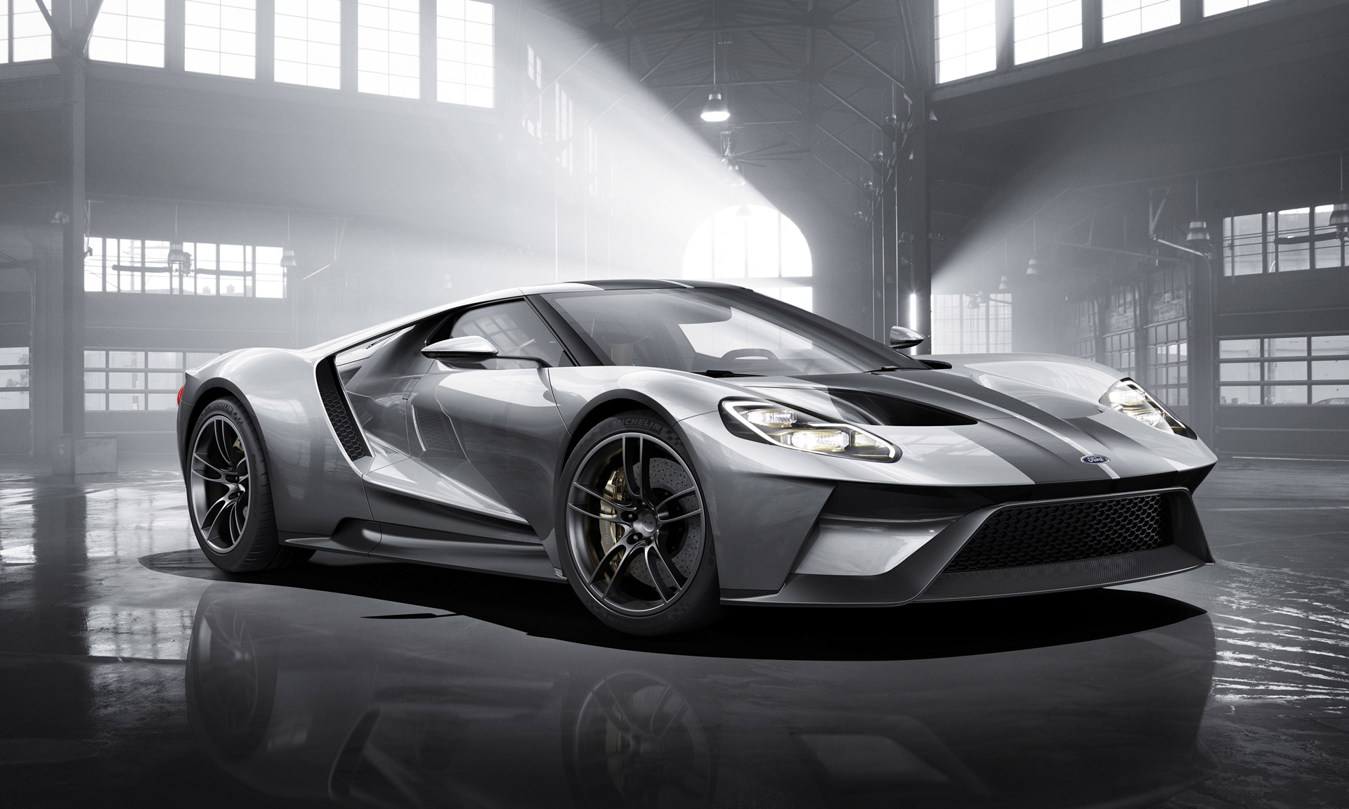 Ford GT in Liquid Silve © Ford Motor Company