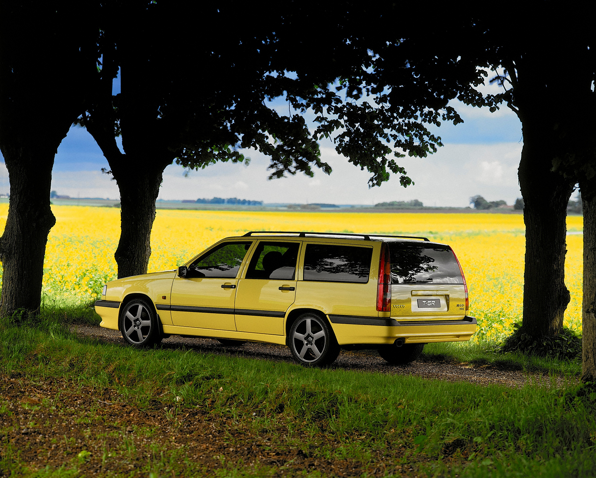 Volvo 850 T5 R © Zhejiang Geely Holding Group Co., Ltd
