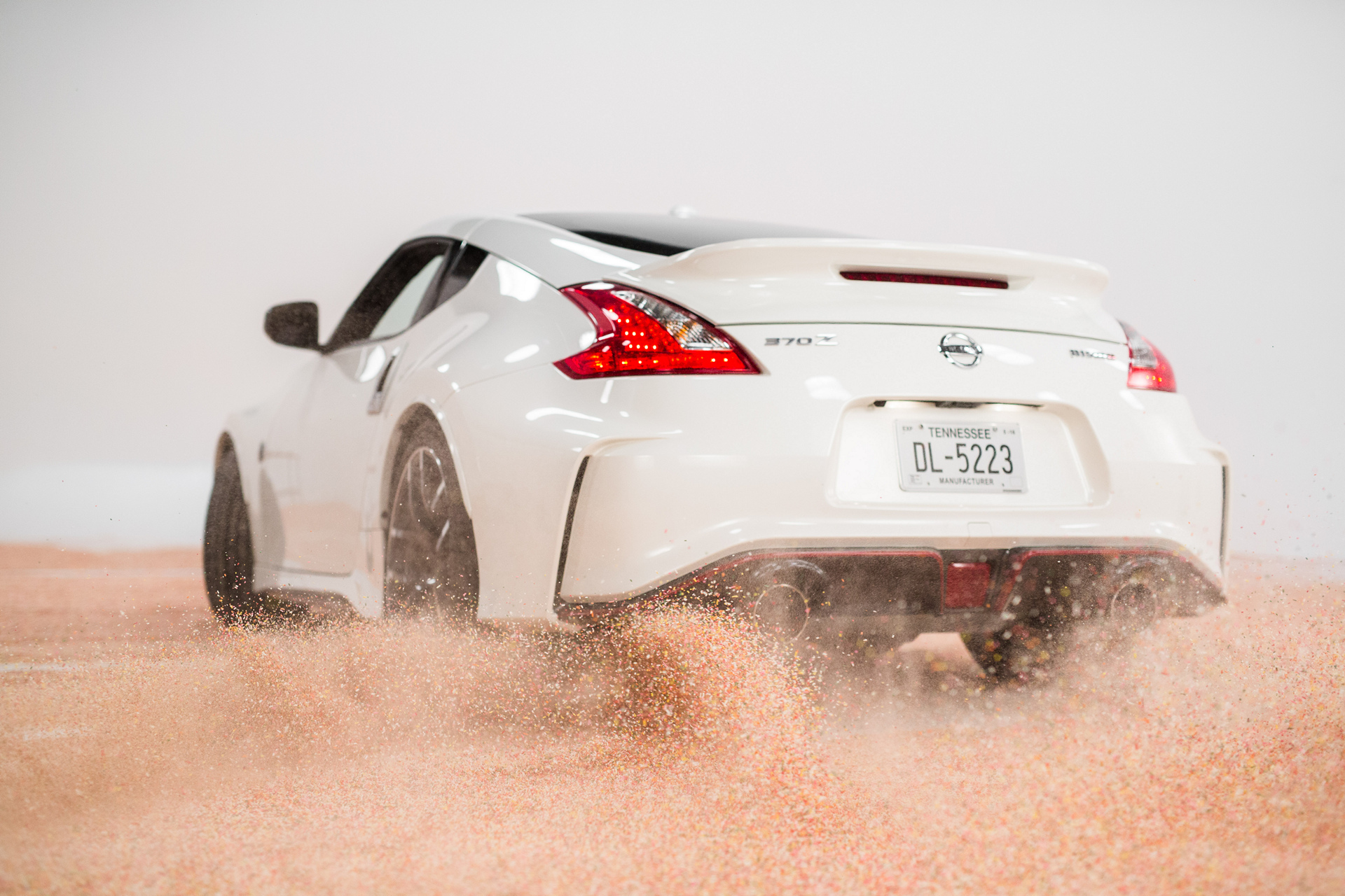How to make a donut, by the Nissan 370Z NISMO © Nissan Motor Co., Ltd.
