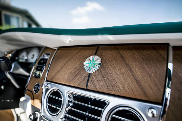 Rolls-Royce Unveils Emerald Embellished Dawn and Wraith Inspired by Porto Cervo © BMW AG