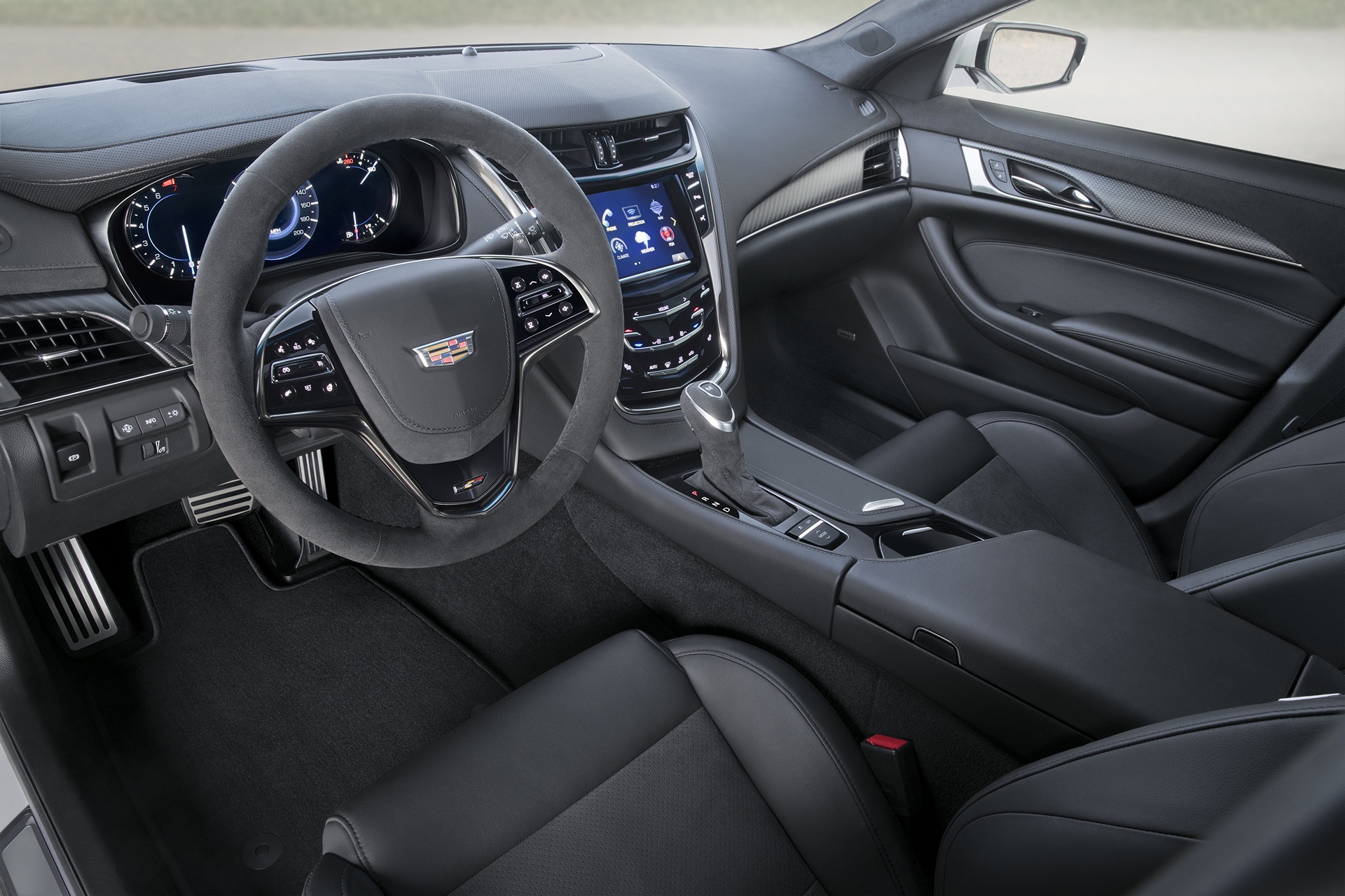 2017 Cadillac CTS-V © General Motors
