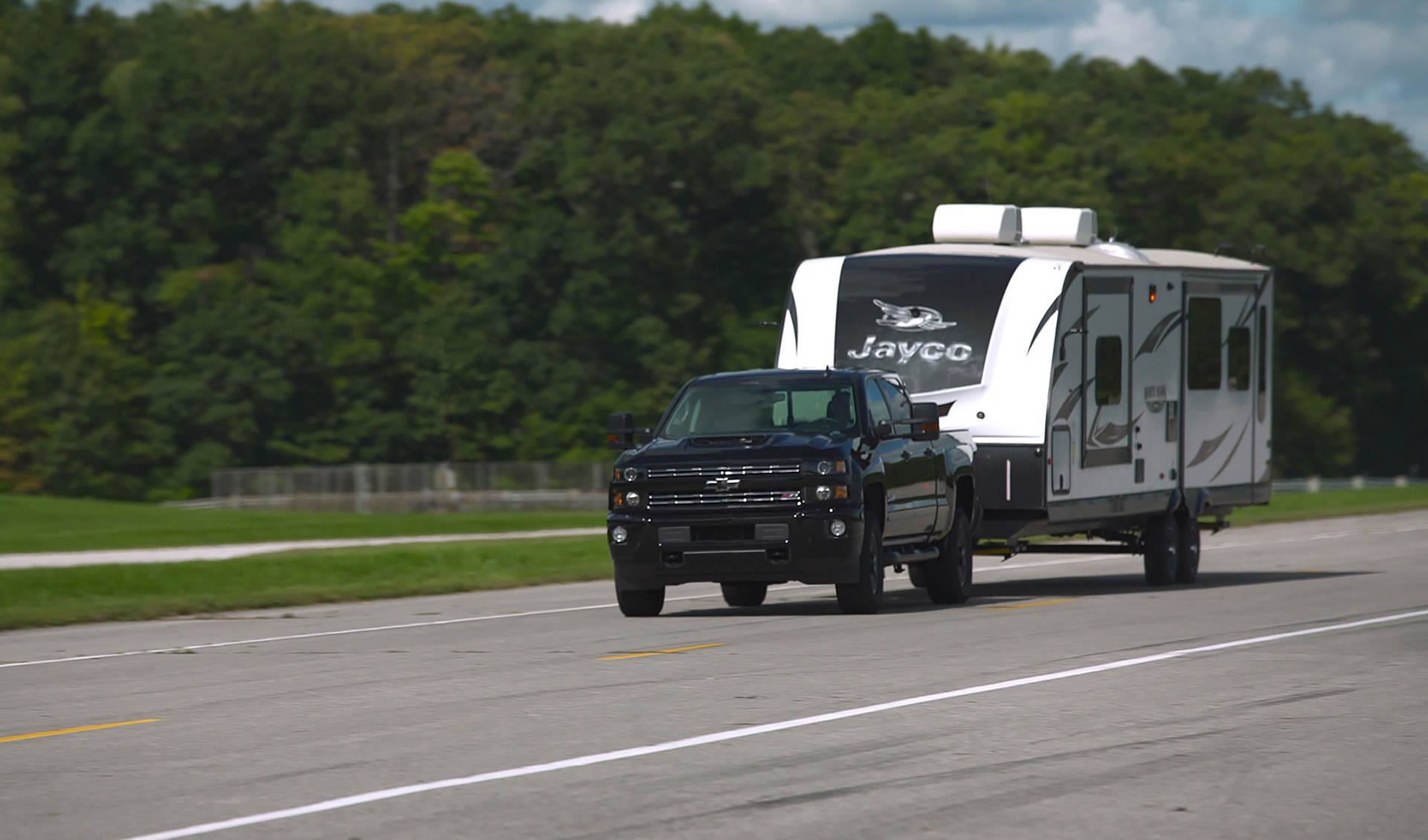 Chevrolet Joins Trailering Leaders to Create Integrated Experience © General Motors