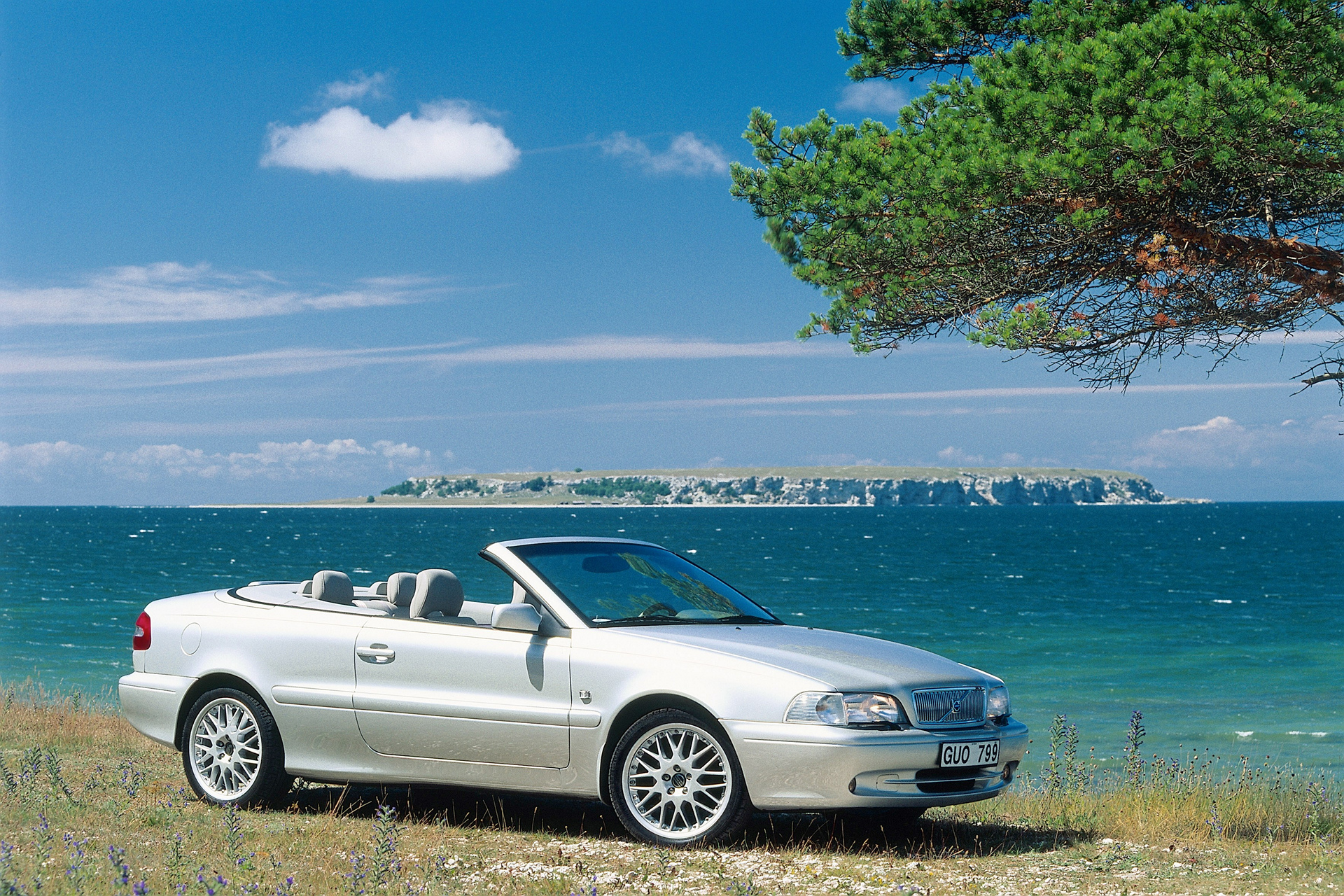 Volvo C70 Convertible © Zhejiang Geely Holding Group Co., Ltd